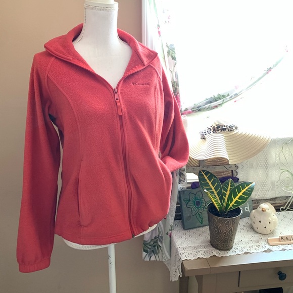Columbia Jackets & Blazers - 🌟4 for $20 Columbia pink fleece zip up
